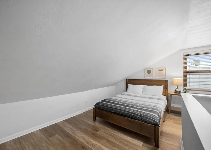 Privatunterkunft Bloomfield E Stylish And Cozy Private Bedroom, Shared Bathroom, With Free Parking Pittsburgh
